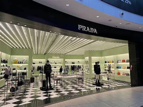 prada roma fiumicino rome